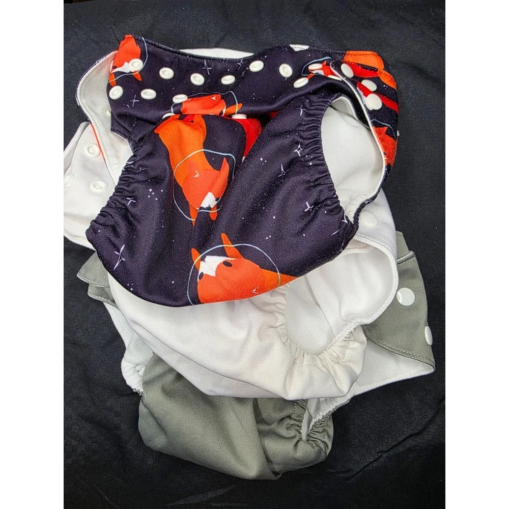 Alvababy Cloth Diaper Covers Reusable One Size Fits‎ Most Snaps Space Fox Print